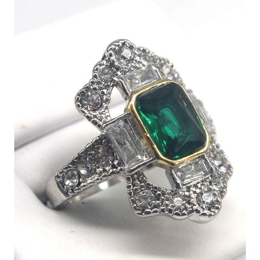 Elegant Faux Emerald Silver Tone Ring Round & Baguette Rhinestones • Size 7